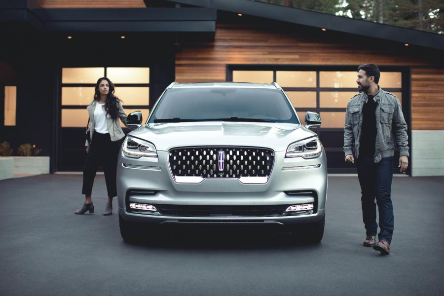  Lincoln Aviator Grand Touring 2019 года  (фото 7 из 67)
